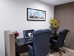 Travelodge by Wyndham Fort Wayne North