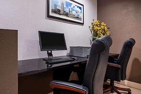 Travelodge by Wyndham Fort Wayne North