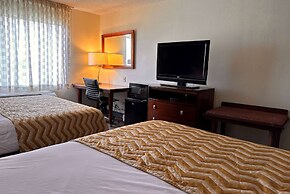 Travelodge by Wyndham Fort Wayne North