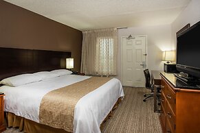 Travelodge by Wyndham Fort Wayne North