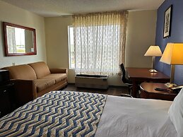 Travelodge by Wyndham Fort Wayne North