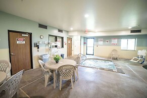 Quality Inn & Suites Watertown near Prairie Lakes Ice Arena