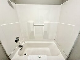 Days Inn by Wyndham Fergus Falls