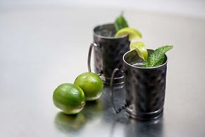 Embassy Suites by Hilton Austin Central