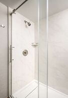 Embassy Suites by Hilton Austin Central