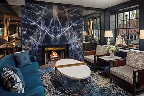 The William Fell Baltimore, Tapestry Collection by Hilton