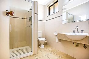 Comfort Inn May Park