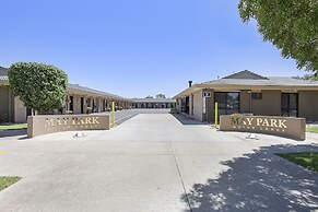 Comfort Inn May Park