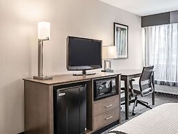 La Quinta Inn & Suites by Wyndham Salem NH