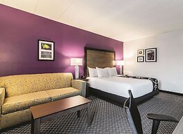 La Quinta Inn & Suites by Wyndham Salem NH