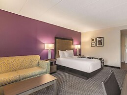 La Quinta Inn & Suites by Wyndham Salem NH