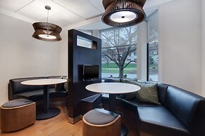 Courtyard by Marriott State College