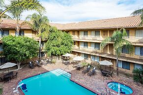 Holiday Inn Express Simi Valley by IHG