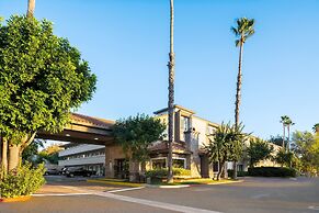 Holiday Inn Express Simi Valley by IHG