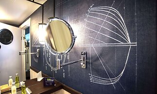 DoubleTree by Hilton St. John's Harbourview