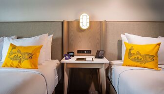 DoubleTree by Hilton St. John's Harbourview