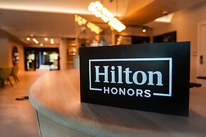 DoubleTree by Hilton St. John's Harbourview