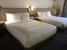 DoubleTree by Hilton St. John's Harbourview