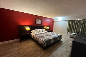 River Valley Inn and Suites By OYO