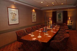 Ramada by Wyndham Viscount Suites Tucson East