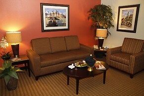 Ramada by Wyndham Viscount Suites Tucson East