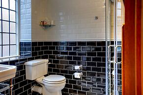 Best Western Plough & Harrow Hotel