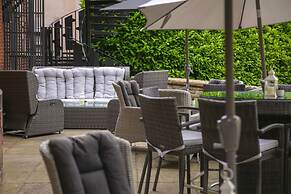 Best Western Plough & Harrow Hotel