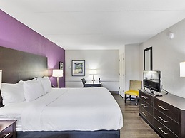 La Quinta Inn by Wyndham Miami Airport North