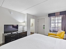 La Quinta Inn by Wyndham Miami Airport North