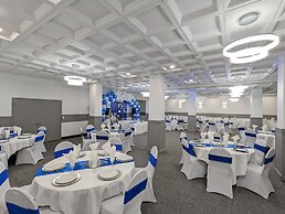 Red Roof Inn PLUS+ Wichita East