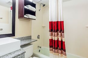 Red Roof Inn PLUS+ Wichita East