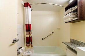 Red Roof Inn PLUS+ Wichita East