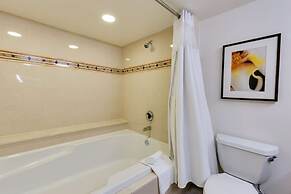Naples Grande Beach Resort