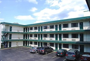 Travelodge by Wyndham Chambersburg