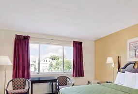 Travelodge by Wyndham Chambersburg