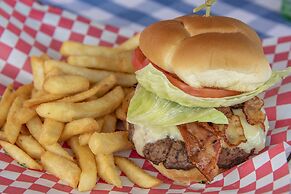 Best Western Plus Keene Hotel