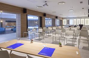 Hotel Macia Sevilla Kubb