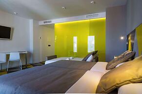 Hotel Macia Sevilla Kubb