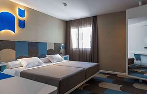 Hotel Macia Sevilla Kubb