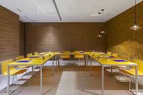 Hotel Macia Sevilla Kubb