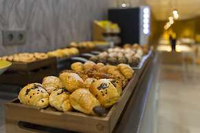 Hotel Macia Sevilla Kubb