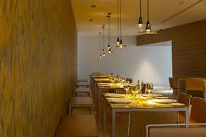 Hotel Macia Sevilla Kubb