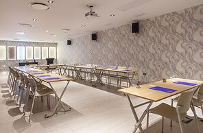 Hotel Macia Sevilla Kubb