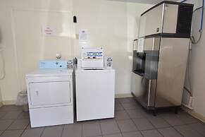 Knights Inn Oswego