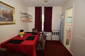 Knights Inn Oswego