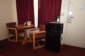 Knights Inn Oswego