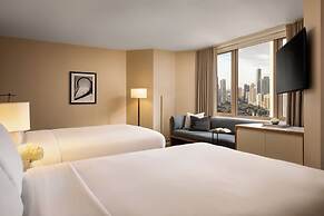 Fairmont Chicago at Millennium Park