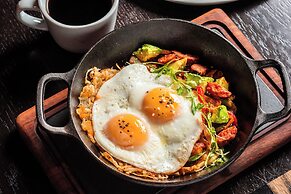 Fairmont Chicago at Millennium Park