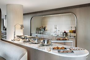 Fairmont Chicago at Millennium Park