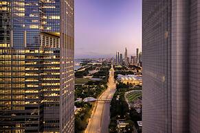 Fairmont Chicago at Millennium Park